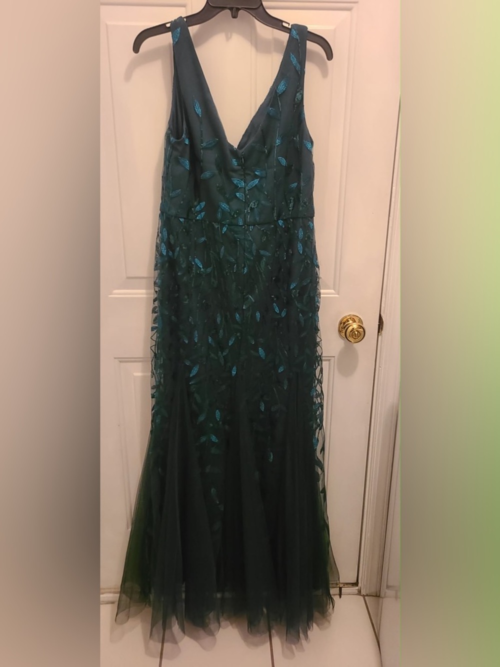 Ever Pretty Emerald Green V-Neck Sequin Leaf Maxi Dress Size 12 NWT - Picture 10 of 14